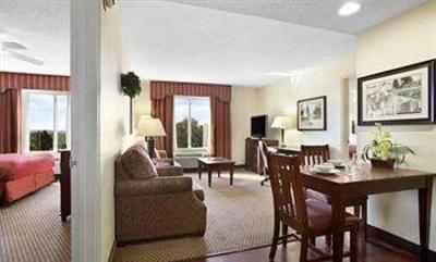 фото отеля Homewood Suites Wallingford-Meriden