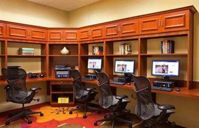 фото отеля Hilton Garden Inn Philadelphia / Fort Washington