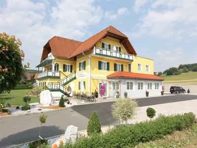 фото отеля Hotel Garni Thermenglück