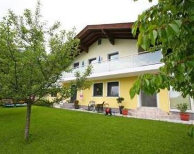 фото отеля Apartment Haus Rosi Werfenweng