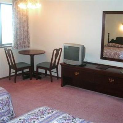 фото отеля Harlan Inn & Suites