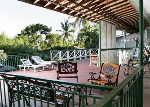 фото отеля Store Bay Holiday Resort