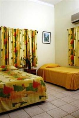 фото отеля Store Bay Holiday Resort