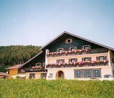 фото отеля Hotel-Garni Pfandlwirt