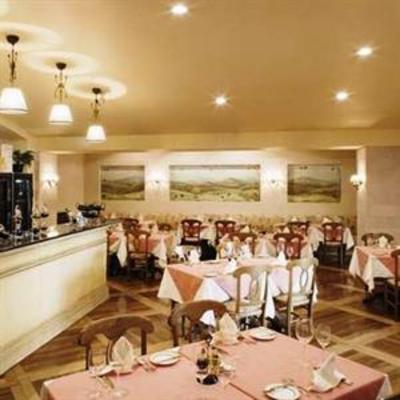 фото отеля Moevenpick Hotel & Apartments Bur Dubai