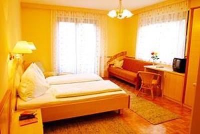 фото отеля Hotel Restaurant Thadeushof