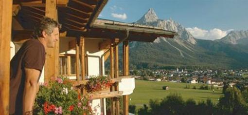 фото отеля Alpenappartements Cristall Ehrwald