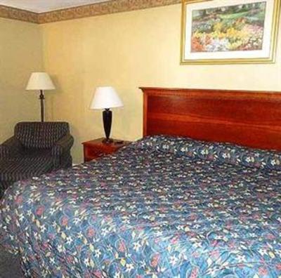 фото отеля Presidential Inn West Branch (Iowa)