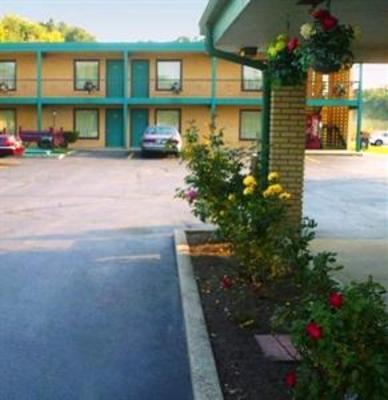 фото отеля Village Inn Motel Berrien Springs