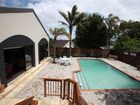 фото отеля Jemima's Hospitality Bunker on Bailie Guest Lodge East London