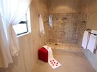 фото отеля Jemima's Hospitality Bunker on Bailie Guest Lodge East London