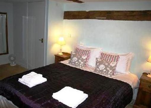 фото отеля The Greyhound Inn Wadhurst