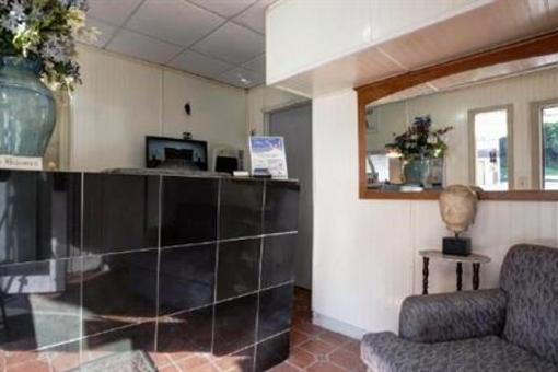 фото отеля America's Best Value Inn Highland