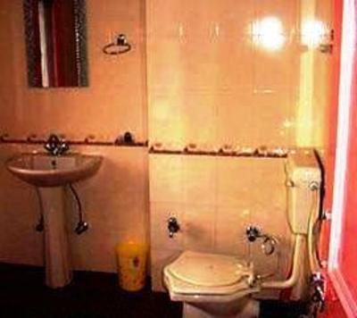 фото отеля Hotel Deepjyoti Shimla