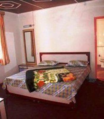 фото отеля Hotel Deepjyoti Shimla