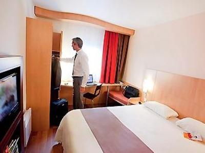 фото отеля Ibis Budget Ciboure Saint-Jean-de-Luz