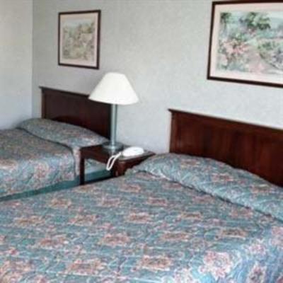 фото отеля Surrey Inn Hotel