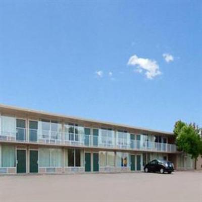 фото отеля University Inn Warrensburg