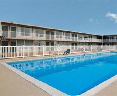 фото отеля University Inn Warrensburg