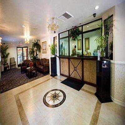 фото отеля Red Tile Inn Colton