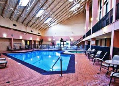 фото отеля Wyndham Garden Stillwater