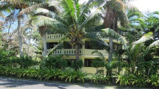 фото отеля Raina Beach Apartments