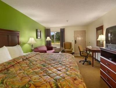 фото отеля Days Inn & Suites Wichita