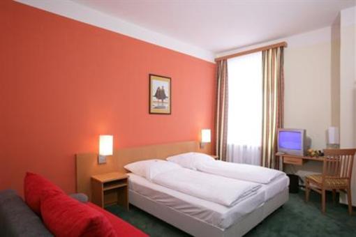 фото отеля Altstadt-Hotel Zieglerbraeu