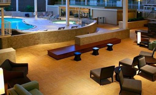 фото отеля Holiday Inn Hotel and Conference Center Detroit - Livonia