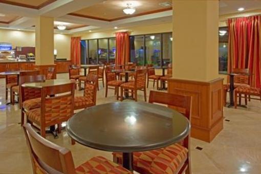 фото отеля Holiday Inn Express Hotel & Suites Vidor South