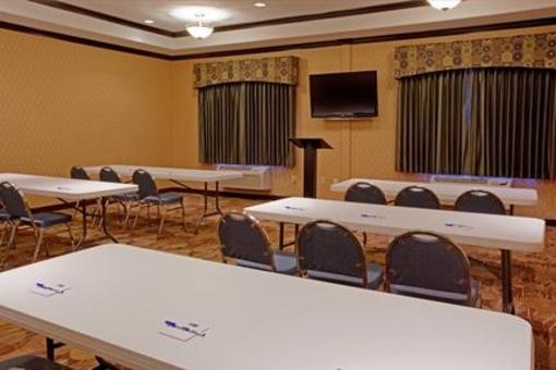 фото отеля Holiday Inn Express Hotel & Suites Vidor South