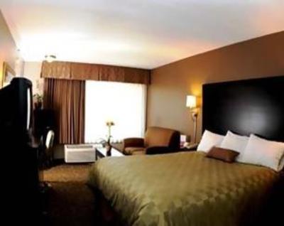фото отеля Super 8 Fresno Convention Center