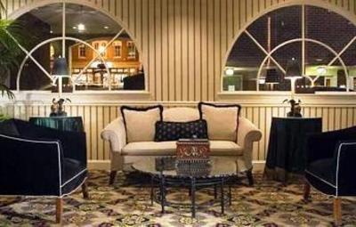 фото отеля The Latham Hotel