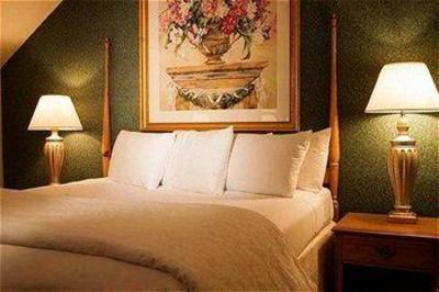 фото отеля The Latham Hotel
