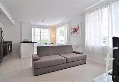 фото отеля First Sofi Apartments Miami Beach
