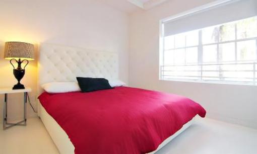 фото отеля First Sofi Apartments Miami Beach