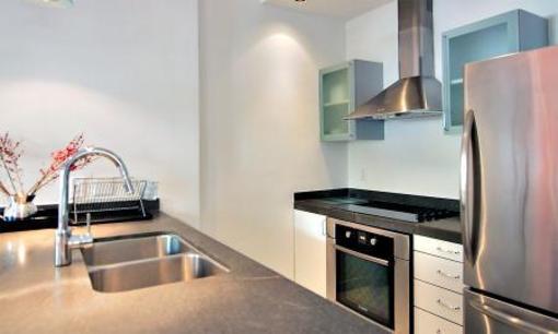 фото отеля First Sofi Apartments Miami Beach