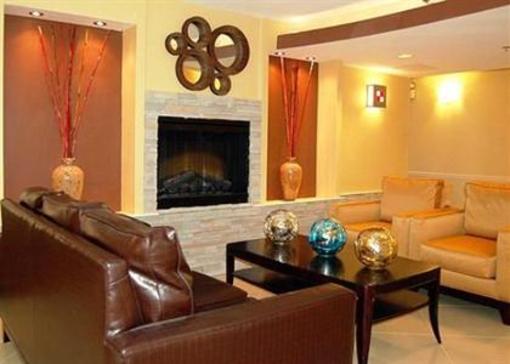 фото отеля Comfort Inn & Suites East Hartford