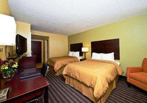 фото отеля Comfort Inn & Suites East Hartford
