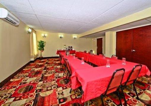 фото отеля Comfort Inn & Suites East Hartford