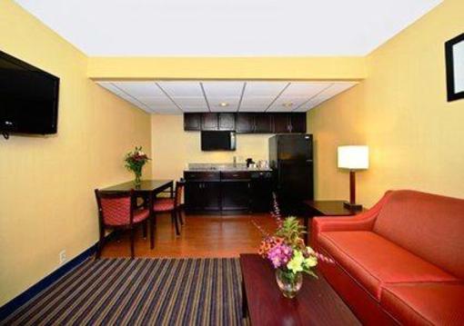 фото отеля Comfort Inn & Suites East Hartford