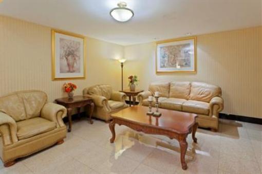 фото отеля Holiday Inn Express Hotel & Suites North East