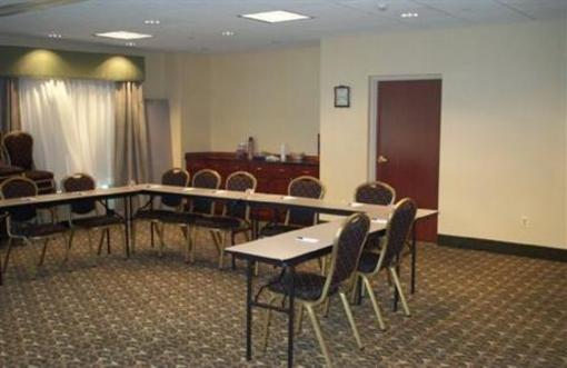 фото отеля Holiday Inn Express Hotel & Suites North East