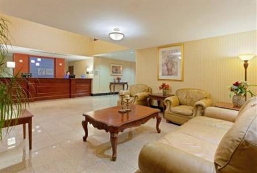фото отеля Holiday Inn Express Hotel & Suites North East