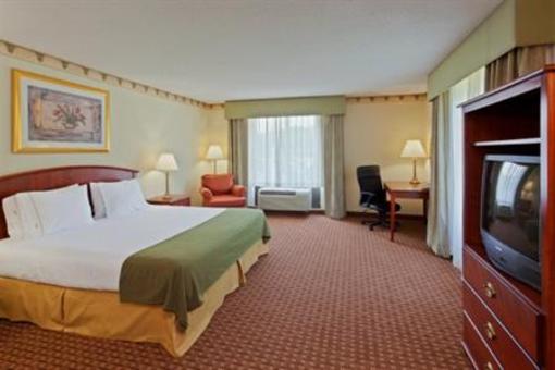 фото отеля Holiday Inn Express Hotel & Suites North East