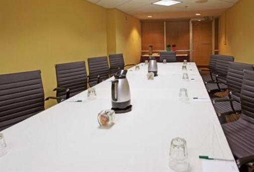 фото отеля Holiday Inn Houston Intercontinental Airport