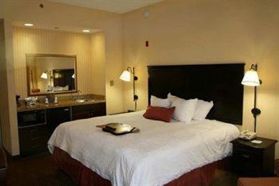 фото отеля Hampton Inn Olive Branch
