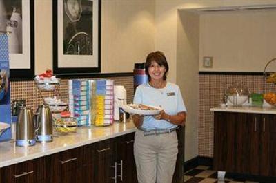 фото отеля Hampton Inn Olive Branch
