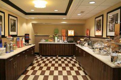 фото отеля Hampton Inn Olive Branch