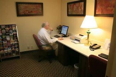 фото отеля Hampton Inn Olive Branch